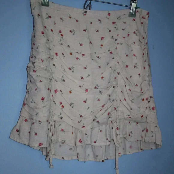 Wild Fable Floral Print Lined Skirt Sized Large - Picture 7 of 16
